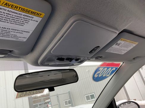 Used 2005 Ford Focus ZX5 Hatchback image 12