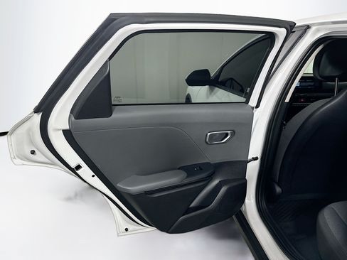 Used 2025 Kia K4 FWD image 24