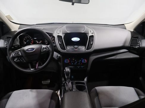 Used 2019 Ford Escape SE image 16