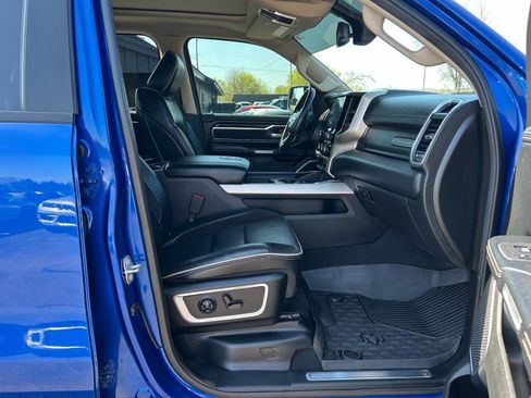 Used 2019 RAM 1500 Laramie AWD/4WD image 15