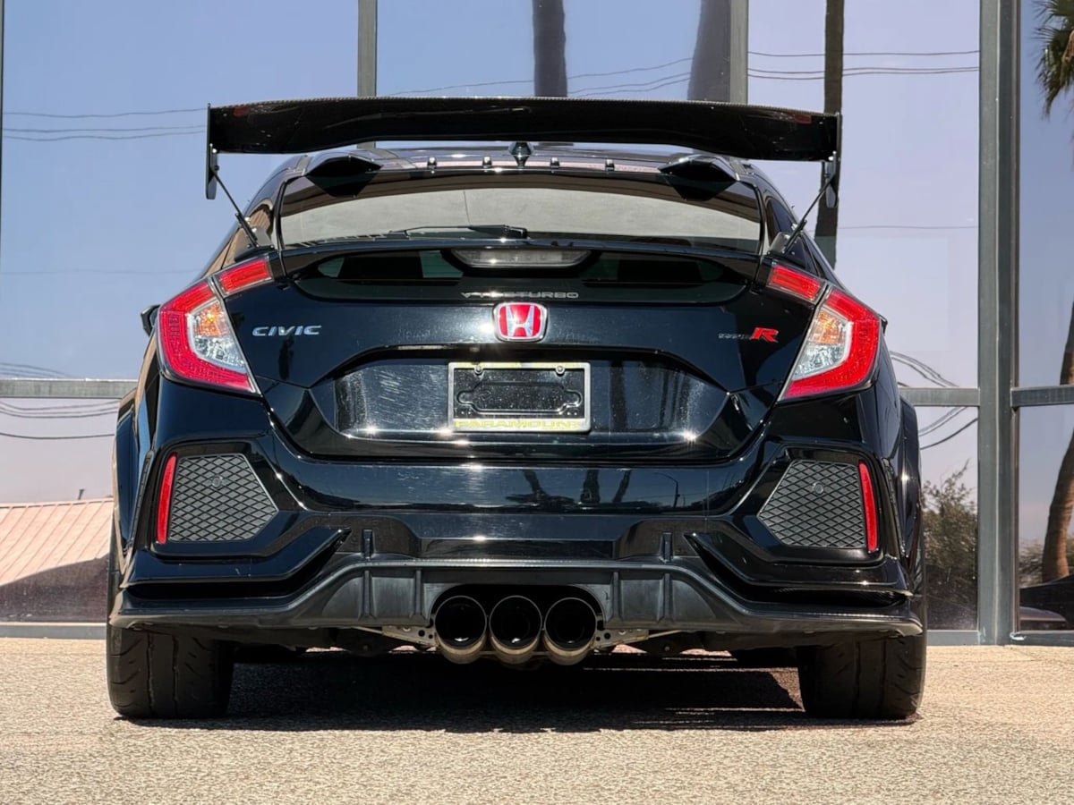 Used 2017 Honda Civic Type R image 12