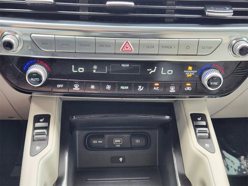 Used 2022 Kia Telluride EX w/ EX Premium Package image 19