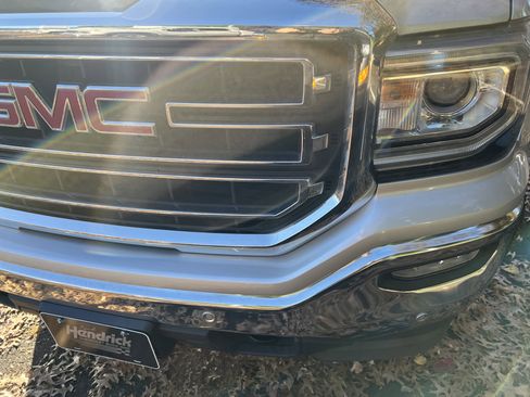 Used 2017 GMC Sierra 1500 SLE w/ SLE Preferred Package image 6