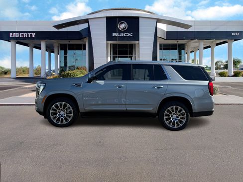 Used 2025 GMC Yukon Denali image 6