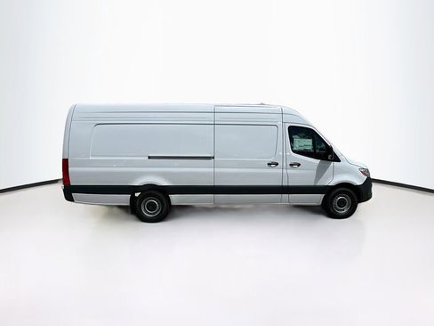 New 2025 Mercedes-Benz Sprinter 2500 image 8