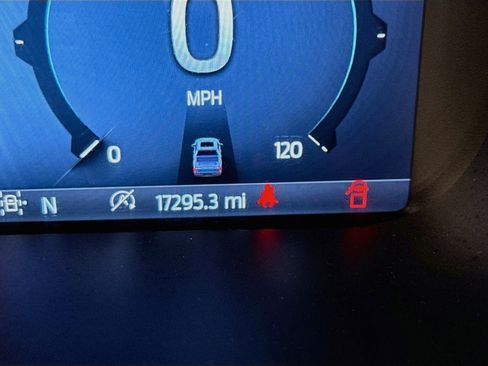 Used 2025 Ford F150 XLT w/ Equipment Group 301A Standard RWD image 16