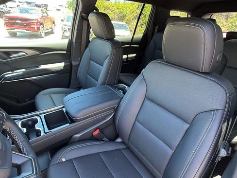 New 2026 Chevrolet Traverse LT AWD/4WD image 14