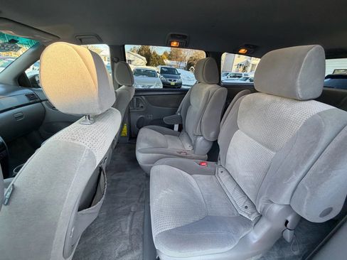 Used 2007 Toyota Sienna LE image 13