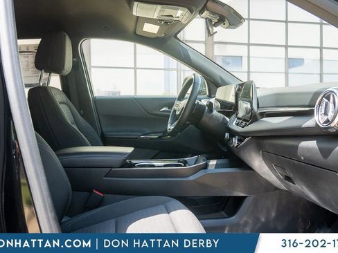 Used 2025 Chevrolet Equinox LT FWD image 22
