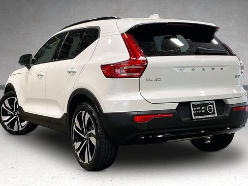 Used 2023 Volvo XC40 B5 Ultimate w/ Protection Package Premier AWD/4WD image 4