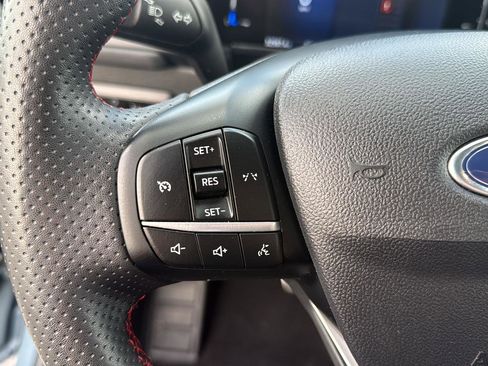 Used 2023 Ford Escape ST-Line FWD image 17