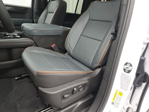 New 2026 GMC Yukon XL AT4 w/ AT4 Premium Package AWD/4WD image 30