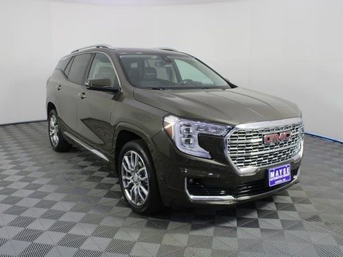 Used 2023 GMC Terrain Denali w/ Denali Premium Package image 31
