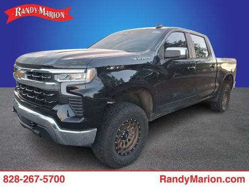 Used 2023 Chevrolet Silverado 1500 LT w/ Protection Package AWD/4WD image 1