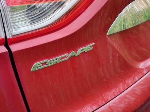 Used 2013 Ford Escape SEL AWD/4WD image 5