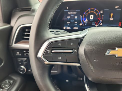 Certified 2025 Chevrolet Tahoe LT image 28