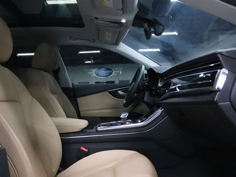 Used 2023 Audi Q8 Premium w/ Convenience Package image 22
