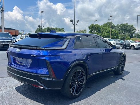 Used 2024 Cadillac Lyriq Sport AWD/4WD image 6