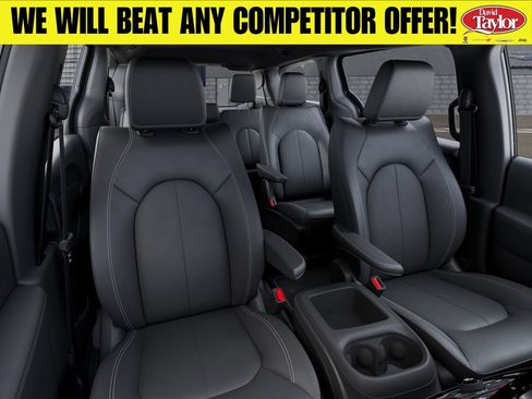 New 2027 Chrysler Pacifica Select AWD/4WD image 17