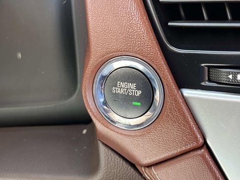 Used 2019 Chevrolet Tahoe Premier AWD/4WD image 40