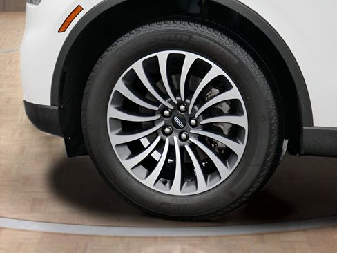 Used 2023 Lincoln Aviator AWD w/ Premium Package image 9