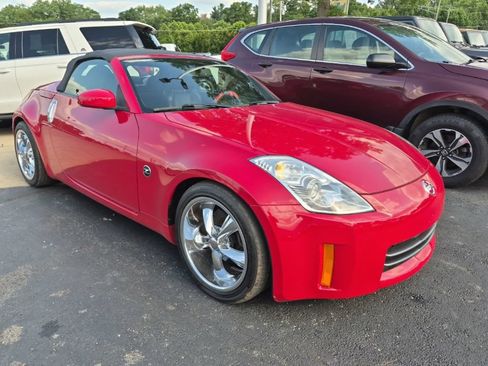 Used 2006 Nissan 350Z Touring RWD image 1