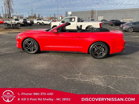 Used 2018 Ford Mustang Premium image 18