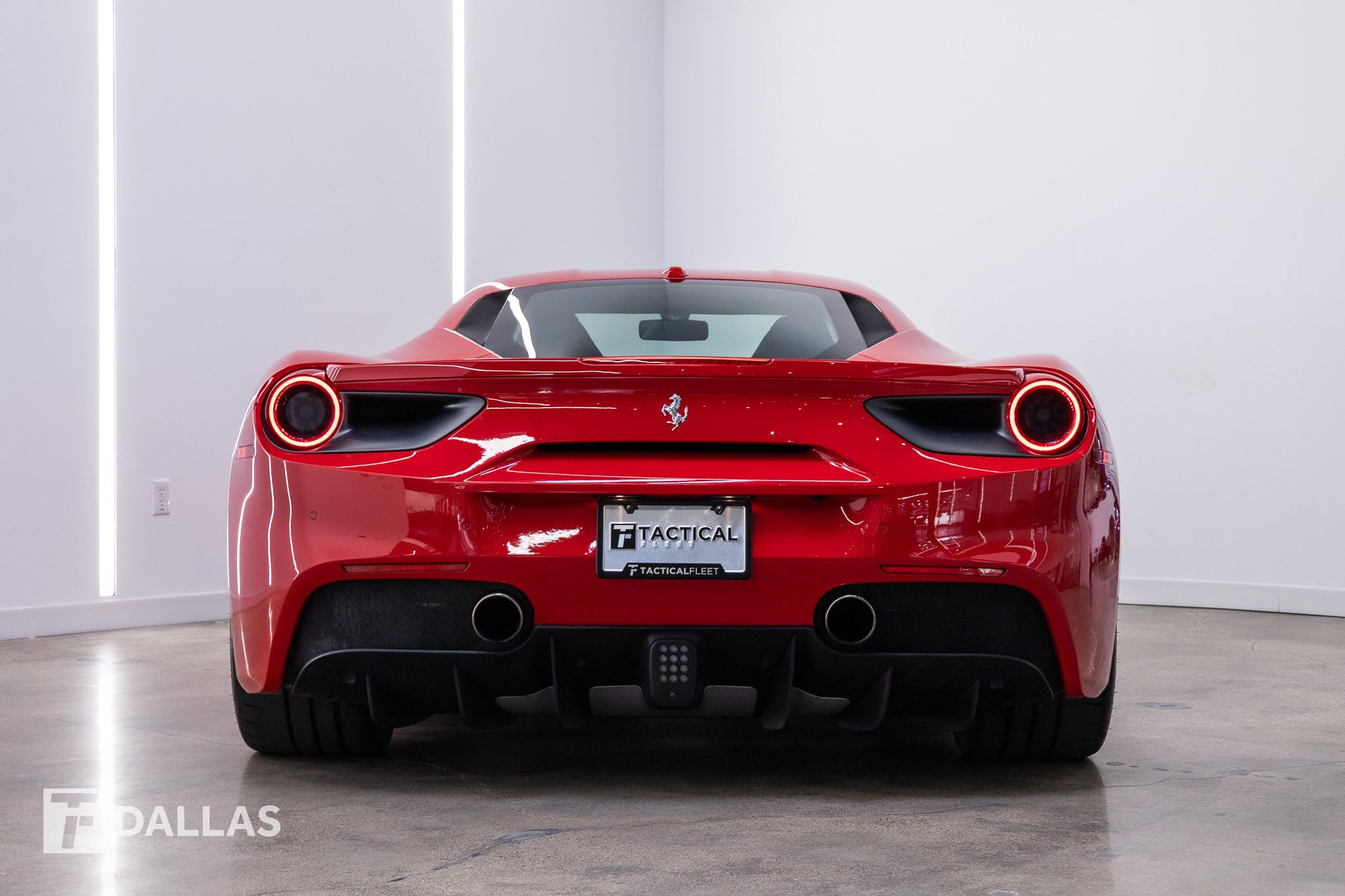 Used 2018 Ferrari 488 GTB RWD image 14