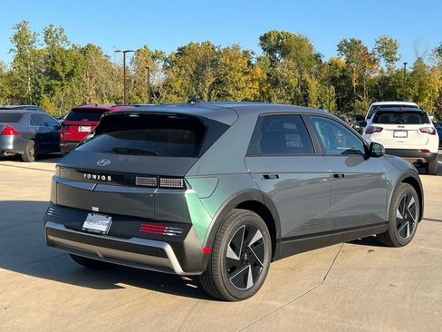 New 2026 Hyundai Ioniq 5 SE image 11