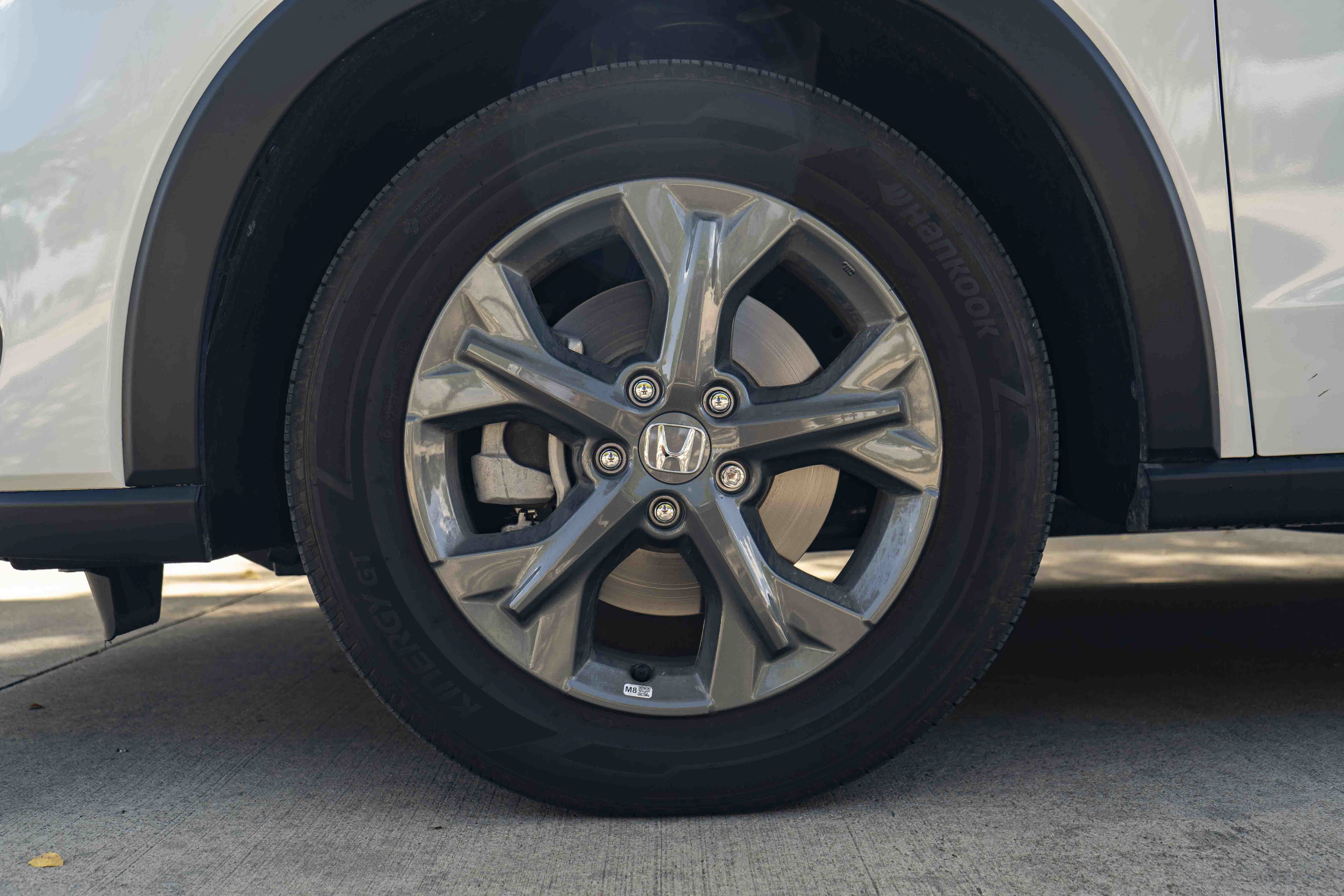 Used 2027 Honda HR-V LX image 14