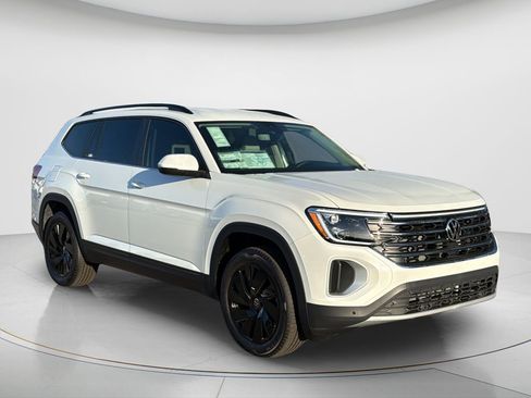 New 2026 Volkswagen Atlas SE image 7