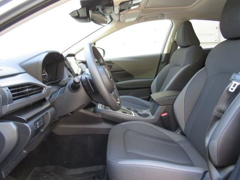 Used 2025 Subaru Crosstrek 2.5i Premium AWD/4WD image 10