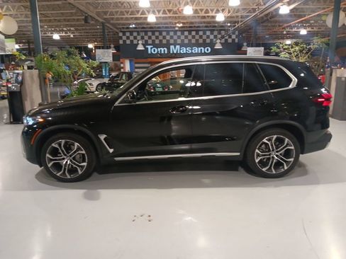 Used 2026 BMW X5 xDrive40i w/ Climate Comfort Package AWD/4WD image 9