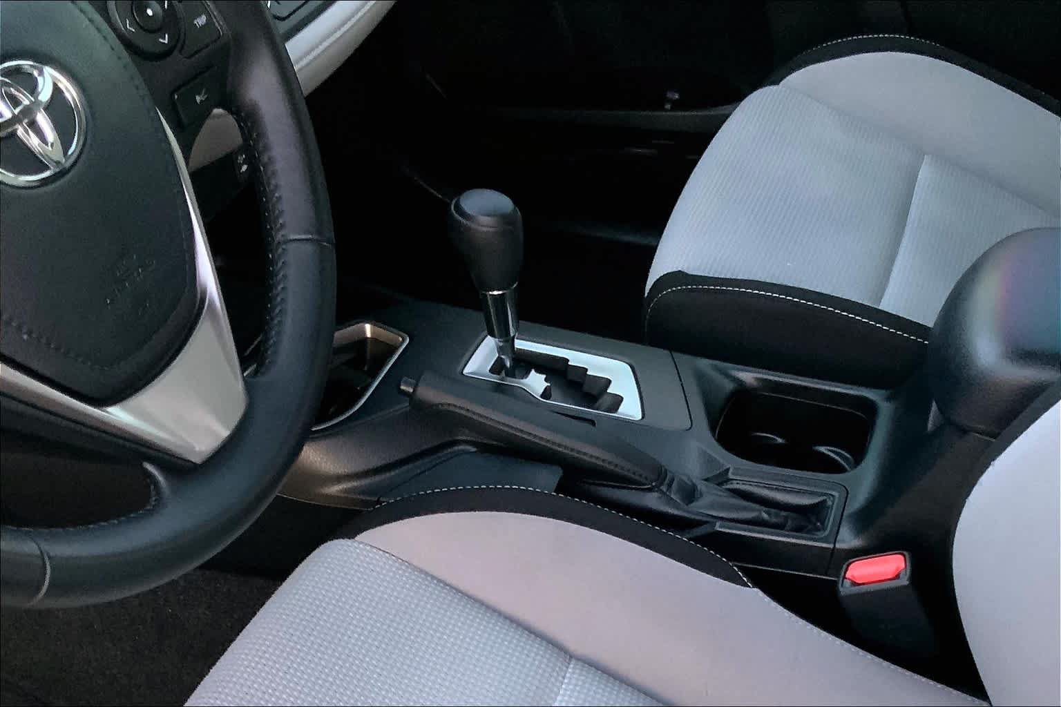 Used 2018 Toyota RAV4 XLE w/ Plus Extra Value Package FWD image 16