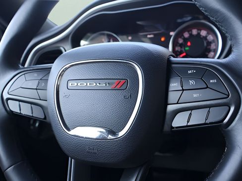 Used 2019 Dodge Challenger SXT RWD image 19