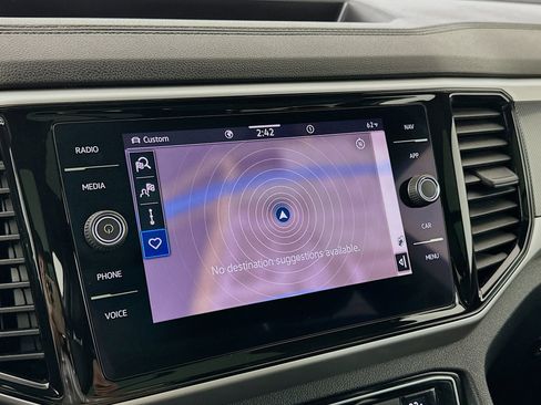 Used 2022 Volkswagen Atlas Cross Sport SEL R-Line image 14