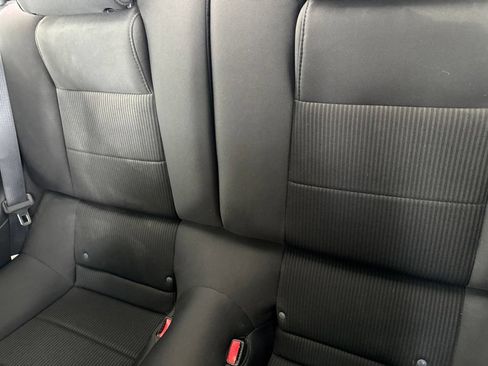 Used 2013 Ford Mustang Coupe RWD image 30