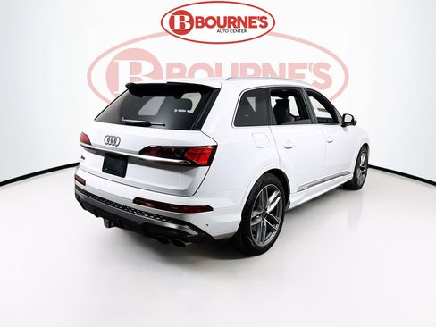 Used 2025 Audi SQ7 Prestige image 13