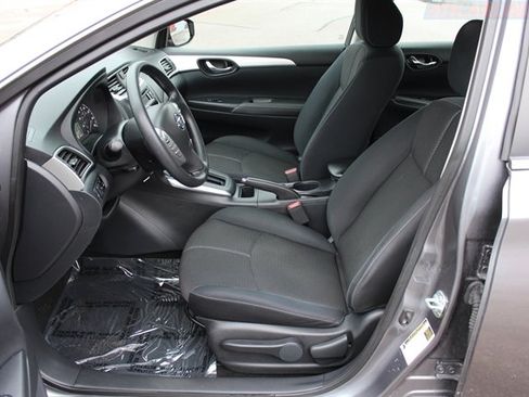 Used 2016 Nissan Sentra S image 9