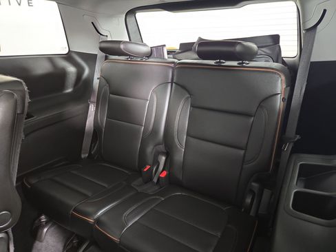 Certified 2021 GMC Acadia AT4 w/ GMC Pro Grade Package image 13