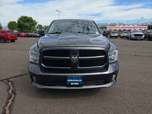 Used 2018 RAM 1500 Express RWD image 14
