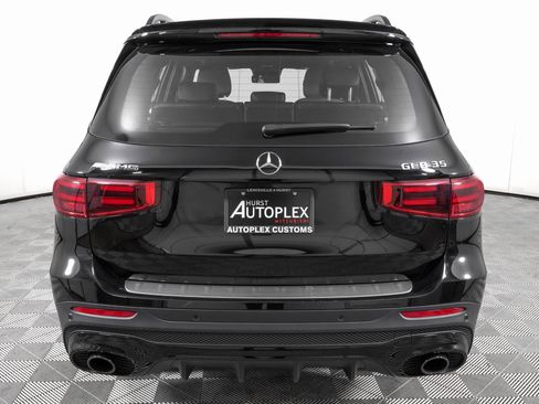 Used 2025 Mercedes-Benz GLB 35 AMG 4MATIC image 6
