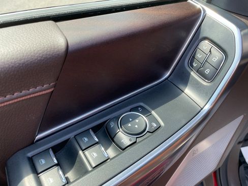 Used 2025 Ford F150 King Ranch AWD/4WD image 13