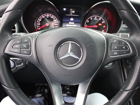 Used 2018 Mercedes-Benz GLC 300 image 18