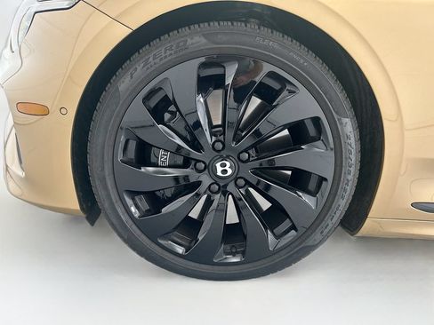 Used 2026 Bentley Continental GTC AWD/4WD image 34