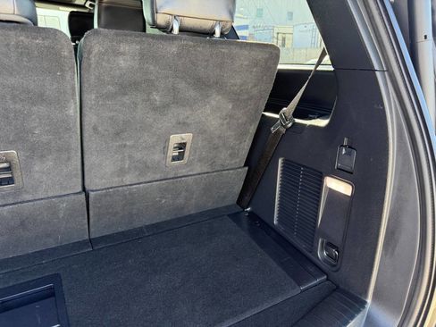 Used 2023 Ford Expedition Platinum image 29