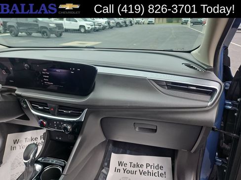 Used 2025 Buick Encore GX Sport Touring FWD image 28