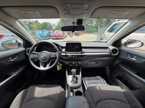 Used 2021 Kia Forte LXS FWD image 17