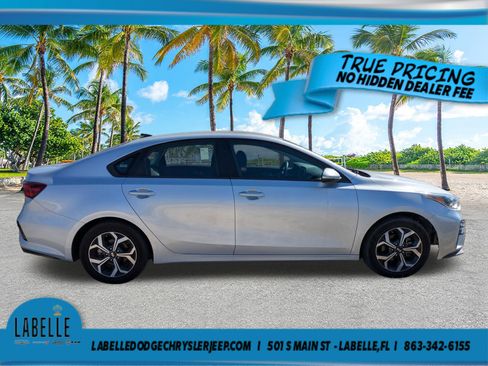 Used 2021 Kia Forte LXS FWD image 3