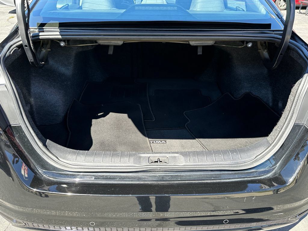 Used 2024 Nissan Altima 2.5 SV FWD image 21